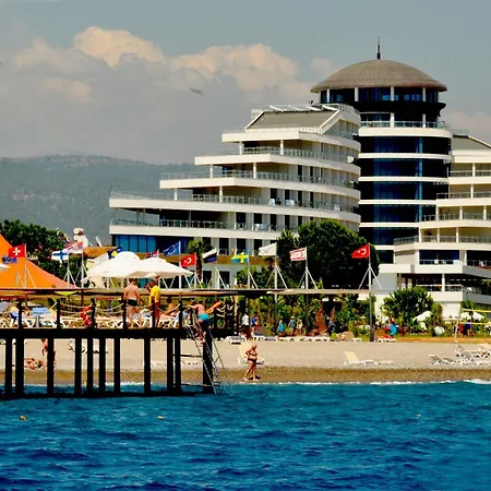 Hotel Raymar & Aqua Ultra 5*