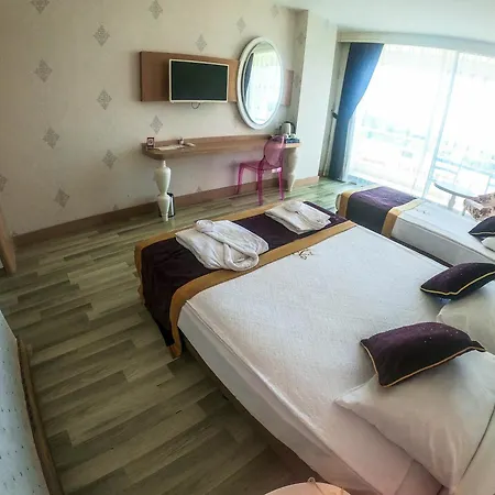 Hotel Raymar & Aqua Ultra 5*