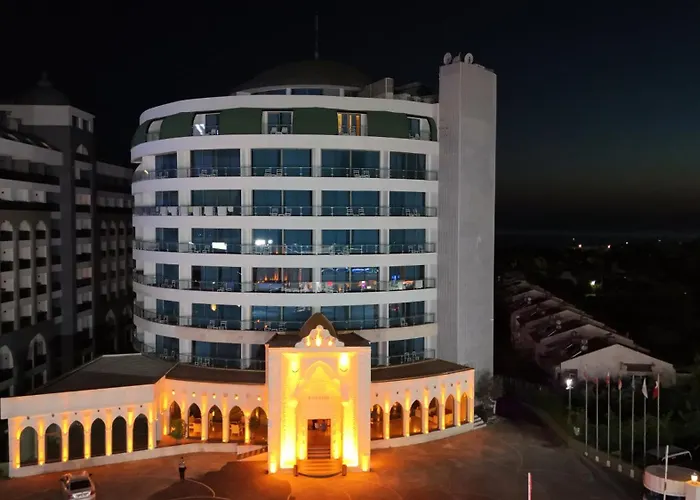 Hotel Raymar & Aqua Ultra 5*